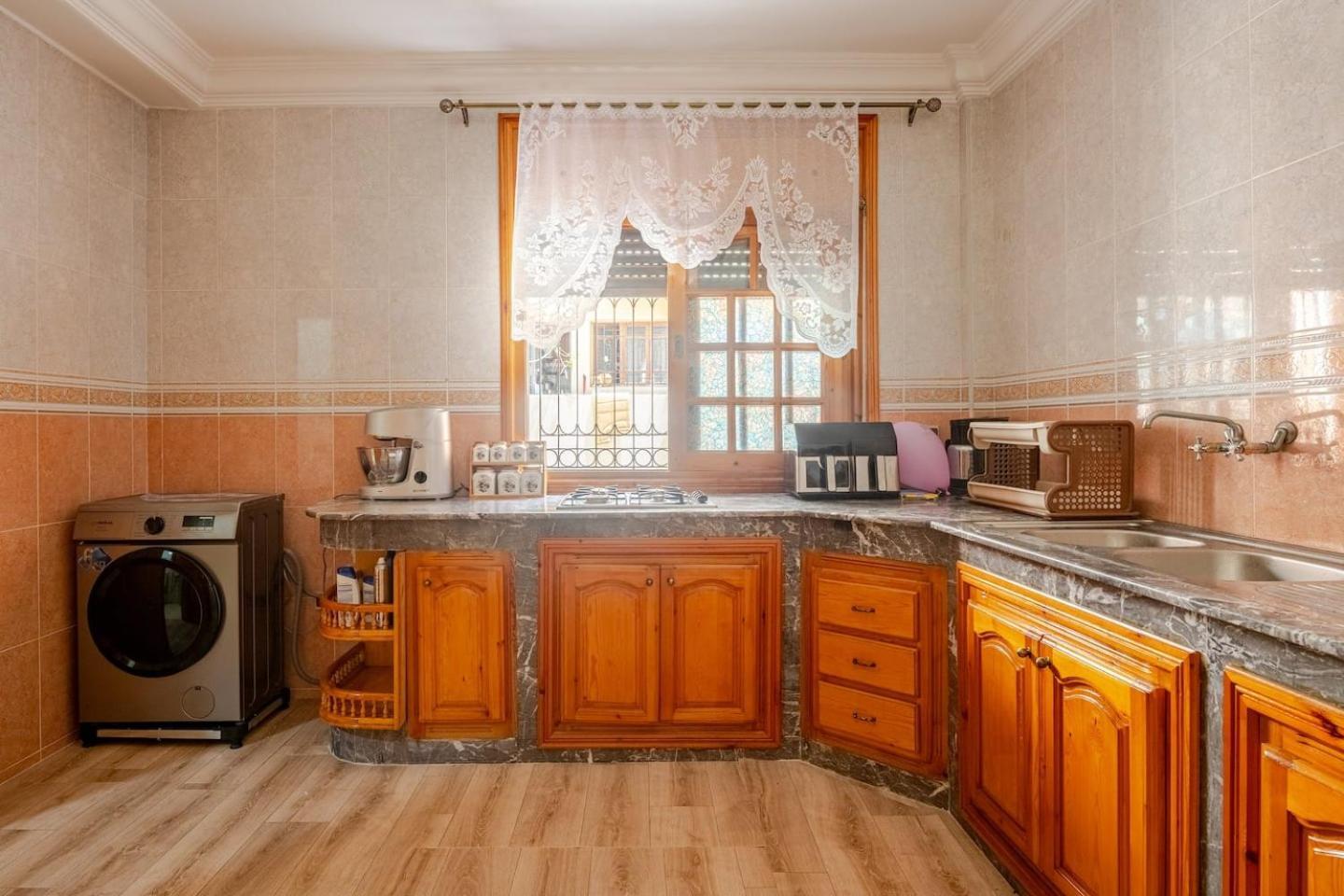 Rabat-Sale Big Apartment With Parking Near Airport Exterior photo